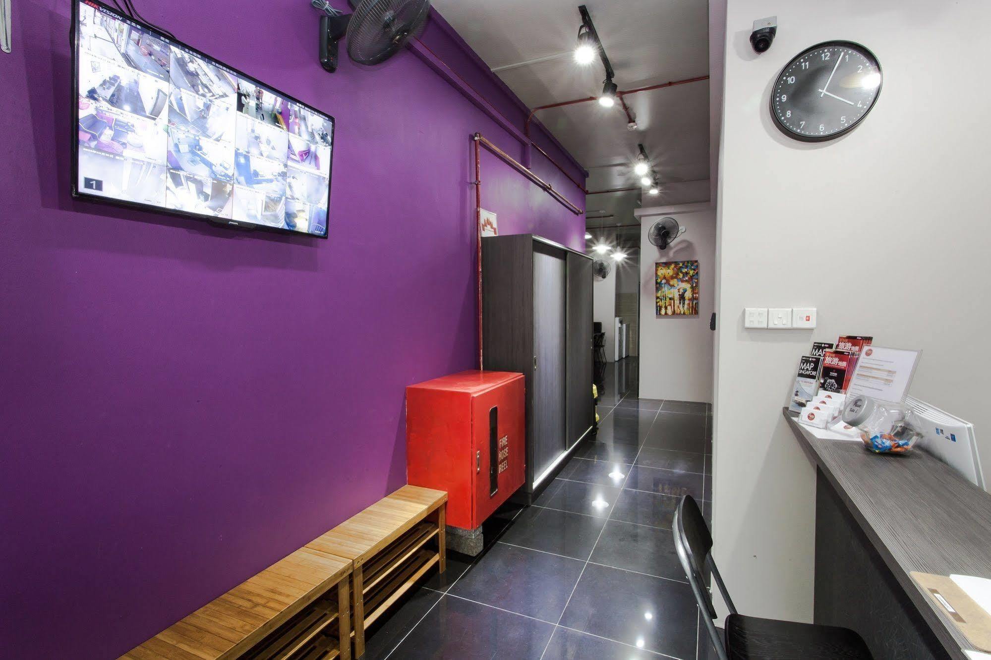 Reddoorz Hostel @ Kallang Mrt Singapore Esterno foto