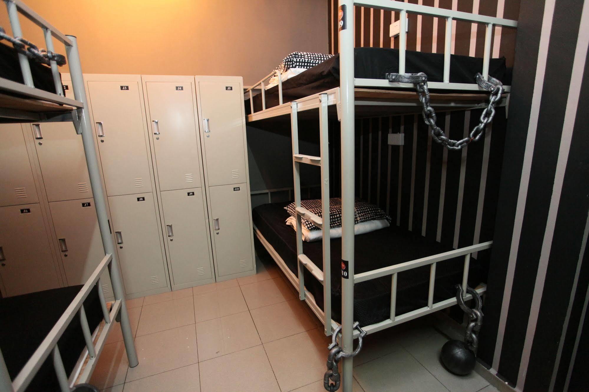Reddoorz Hostel @ Kallang Mrt Singapore Esterno foto