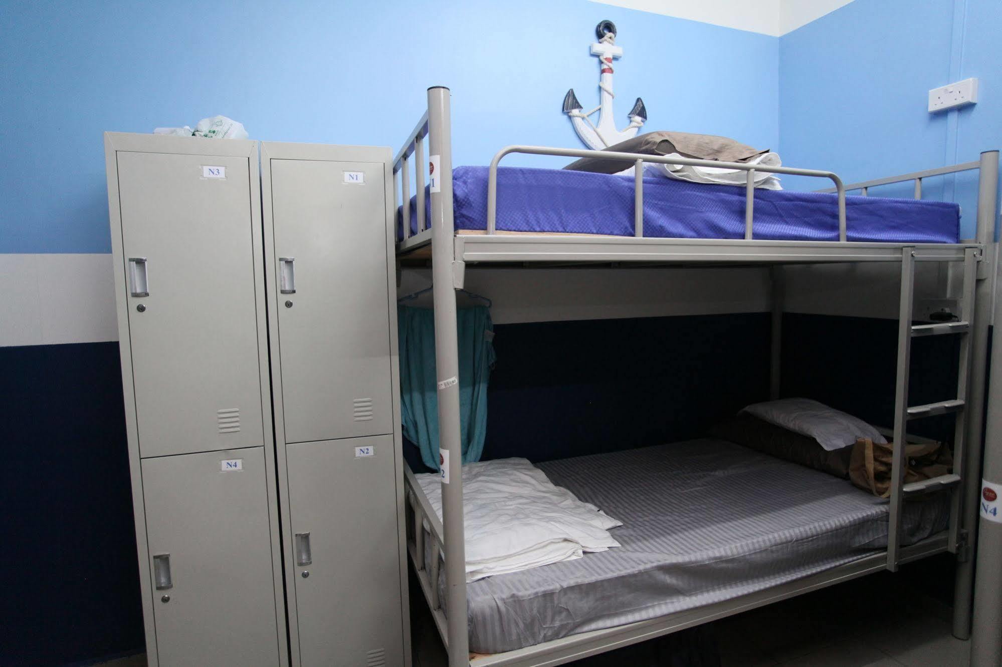 Reddoorz Hostel @ Kallang Mrt Singapore Esterno foto