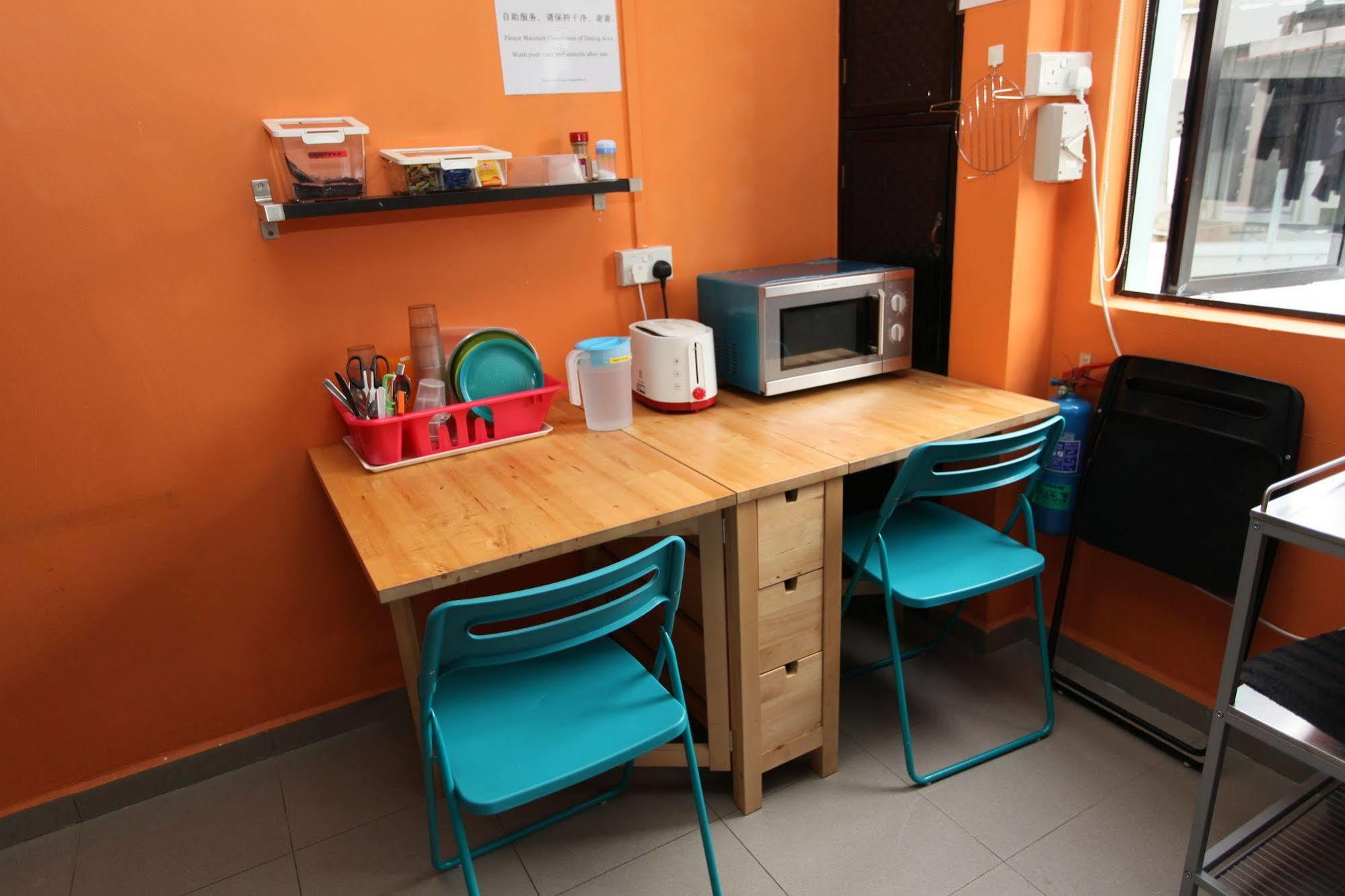 Reddoorz Hostel @ Kallang Mrt Singapore Esterno foto
