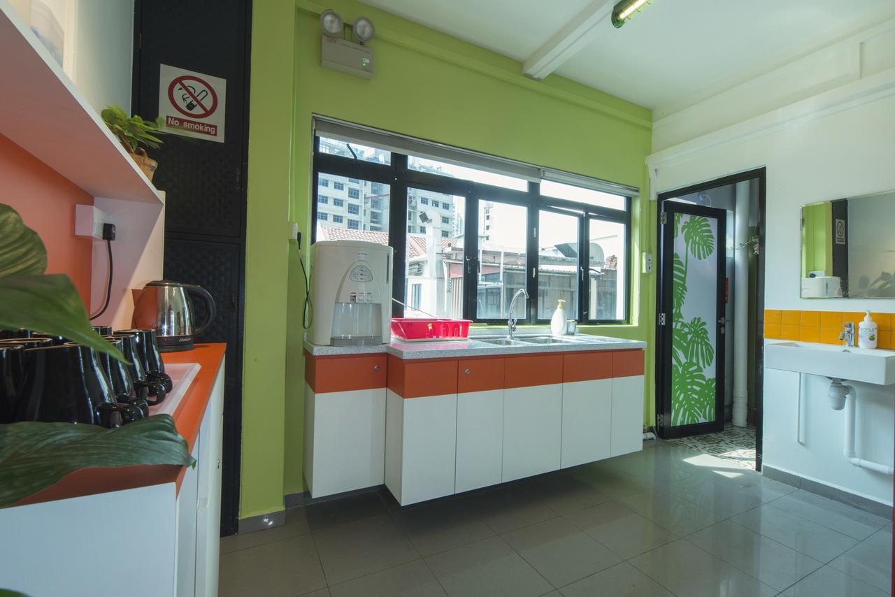 Reddoorz Hostel @ Kallang Mrt Singapore Esterno foto