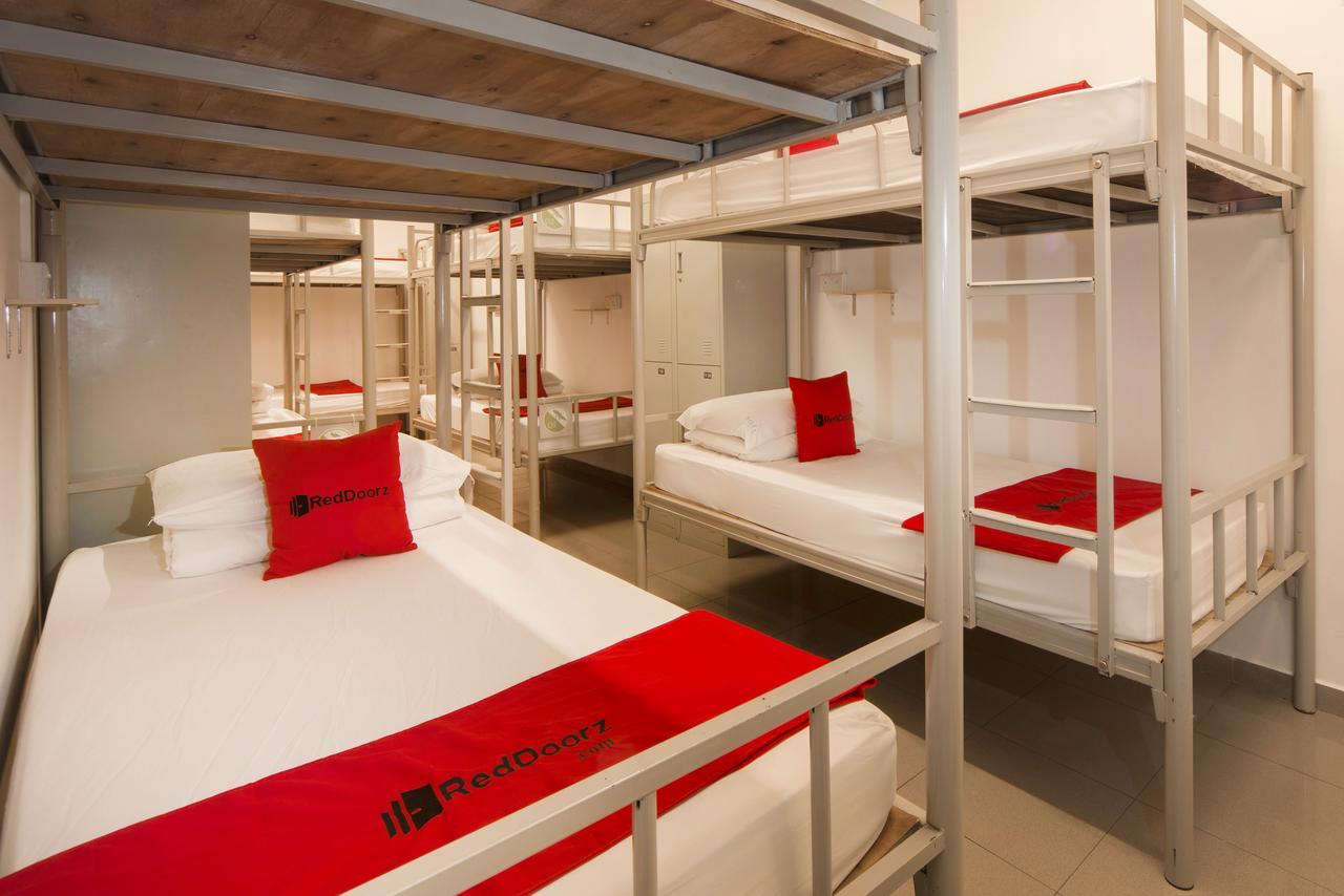Reddoorz Hostel @ Kallang Mrt Singapore Esterno foto