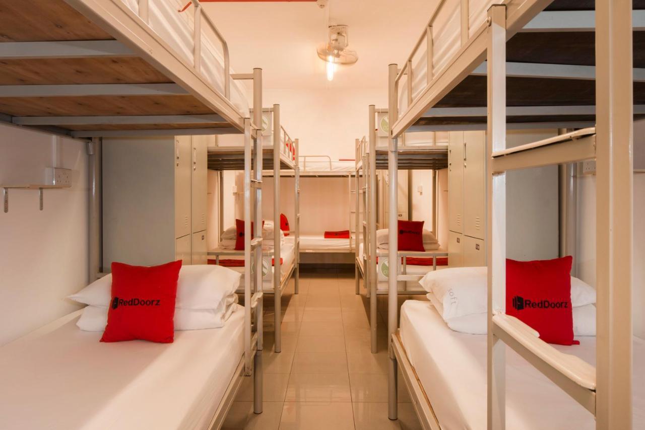 Reddoorz Hostel @ Kallang Mrt Singapore Esterno foto