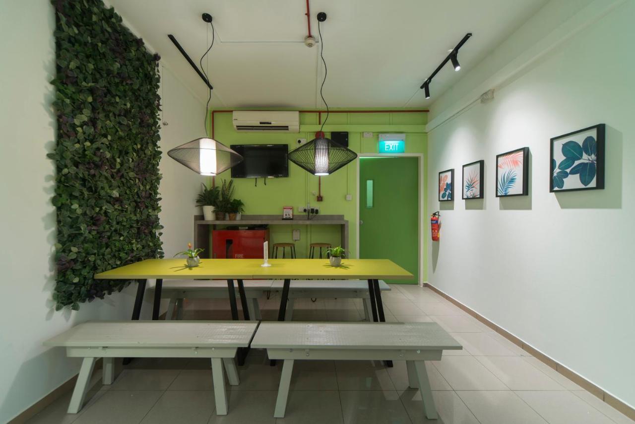 Reddoorz Hostel @ Kallang Mrt Singapore Esterno foto